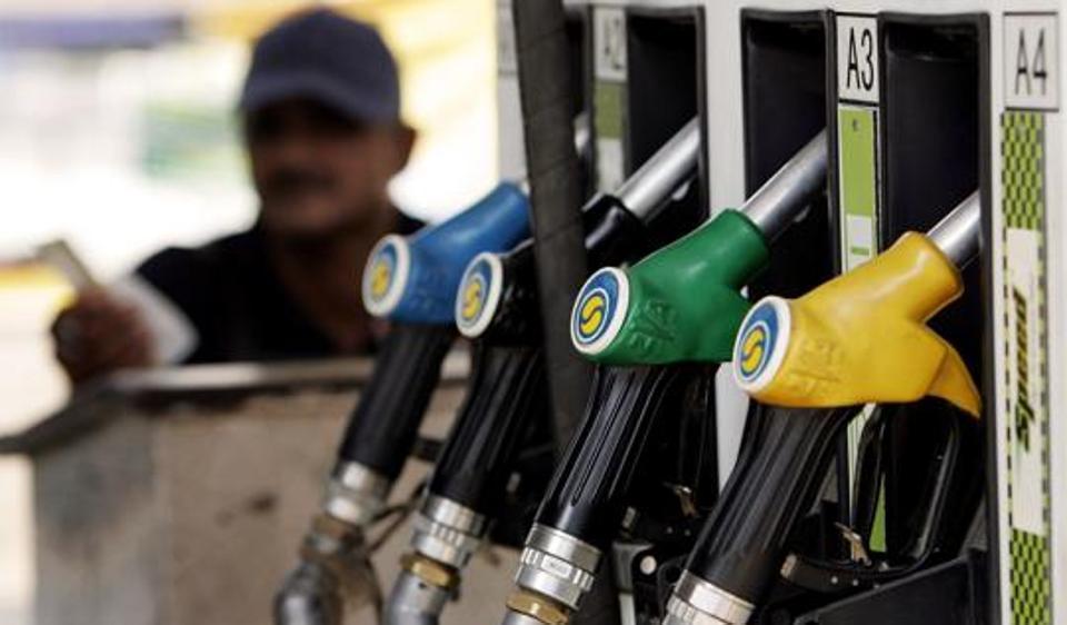 Petrol, Diesel prices to be revised on daily basis from today, i.e, 16th June 2017. All you need to know about it.